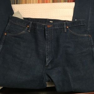 Wrangler 40x34 straight leg jeans
